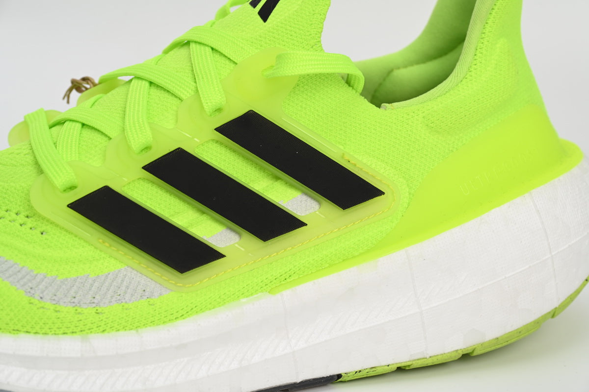 Adidas Ultra Boost 2023 LIGHT