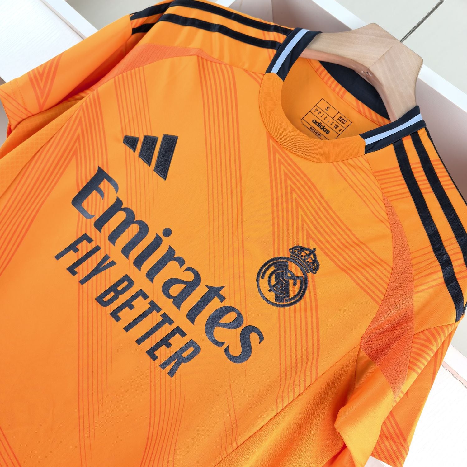 Camiseta Real Madrid 2024-25